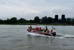 Foto: Der Höhepunkt bei der Stadtrallye war die Bootsfahrt auf dem Rhein.