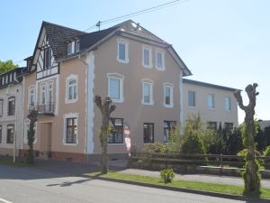 Foto: Das sanierte Haus wertet das Rengsdorfer Ortsbild deutlich auf. 