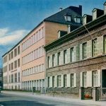 1970er Jahre: Raiffeisendruckerei mit Bürogebäude.