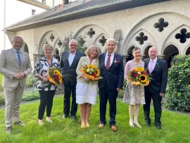 Foto v.l.: Landrat Achim Hallerbach, Bruno Hoffmann mit Ehefrau, Dietrich Rühle mit Ehefrau und Stephan Schwarz mit Ehefrau.