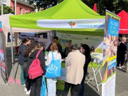 Foto: Auch die Kreisverwaltung präsentierte sich bei der Ausbildungsmesse. Foto: KV Neuwied / Ulf Steffenfauseweh