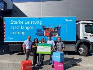 Foto v. l.: Landrat Achim Hallerbach, Birgit Eisenhuth und Daniela Kiefer vom Vorstand des Vereins Trotzdem Lichtblick e.V., Projektpate Christian Weber und Süwag-Sicherheitschef Roland Nitzler Foto: Mirkan Kilic