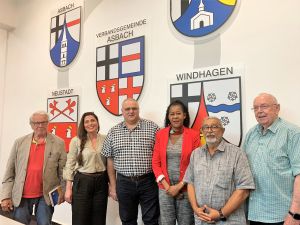 Von links nach rechts: Karl-Heinz Wölbert, Violeta Jasiqi (Beiratsvorsitzende), Hans-Peter Groschupf, Georginah Nussbaumer, Raffaele Zampella und Herbert Woidtke. Foto: Kerstin Schwanbeck-Stephan (Kreisverwaltung Neuwied)