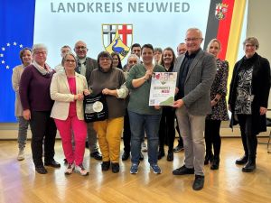 Foto: Bereits die erste große Gesprächsrunde von Landrat Achim Hallerbach mit Senioren-Sicherheitsberatern im Max-zu-Wied-Saal des Kreishauses brachte konkrete Ergebnisse. Foto: Thomas Herschbach