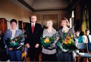Foto v.l.: Petra Heinz, Landrat Rainer Kaul, Dorothea Bieniek und Cornelia Kuß.