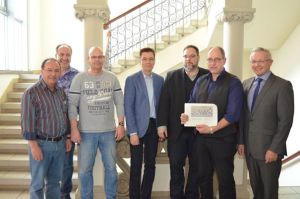 Foto:  Um die Arbeit der Notfallseelsorge zu koordinieren und die Abstimmung mit den Fachdiensten sicherzustellen wurde der Beirat Notfallseelsorge im Landkreis Neuwied gegründet. An der Sitzung nahmen teil (v.l.): Werner Böcking, Kreisfeuerwehrinspekteur, Ralf Schnorrenberg, DRK Rettungsdienst, Hans-Christian Schlemm, Polizeiinspektion Neuwied, Andreas Bühler, Dekanat Rhein-Sieg-Wied, Notfallseelsorger, Philip Horn, Notfallseelsorger, Dr. Ulrich Kettler, Psychiatriekoordinator und Achim Hallerbach, 1. Kreisbeigeordneter.