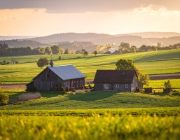 Aufnahme eines fiktiven Bauernhofs